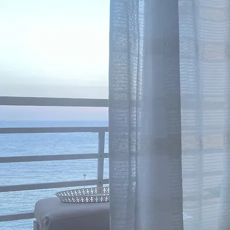 Beachfront Magic קלפה